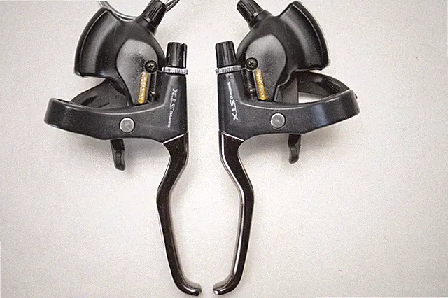 SHIMANO STX SE 7 X 3 SPEED BICYCLE RAPIDFIRE WINDOW SHIFTER BRAKE LEVERS ST-MC30